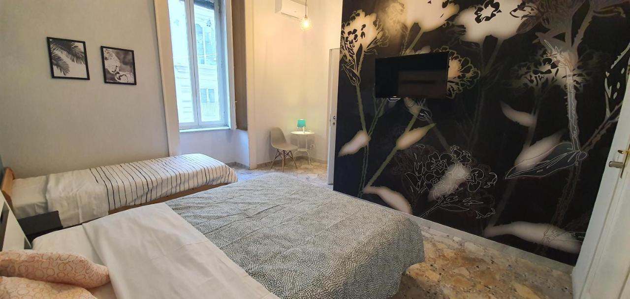 Sofia Rooms Napoli Bagian luar foto