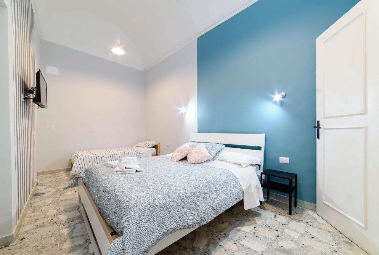 Sofia Rooms Napoli Bagian luar foto