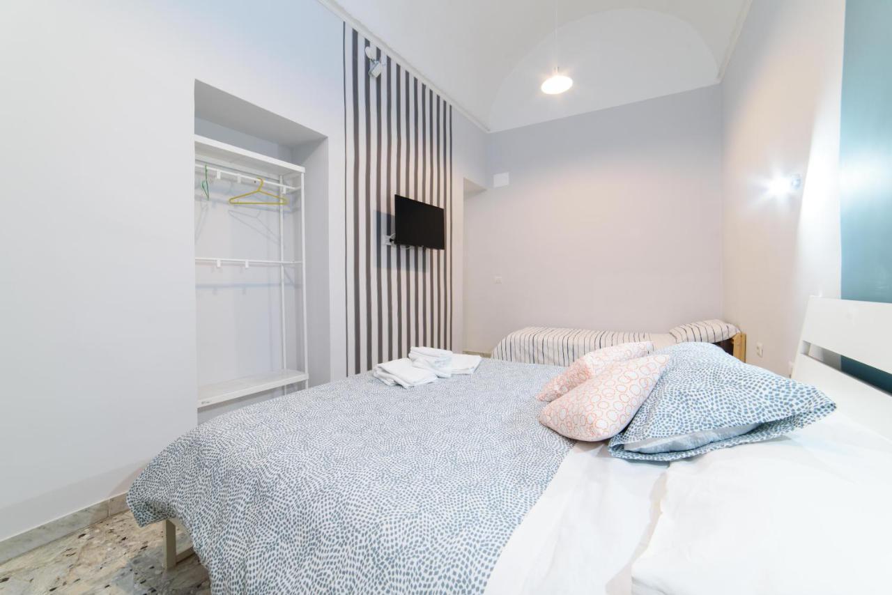 Sofia Rooms Napoli Bagian luar foto