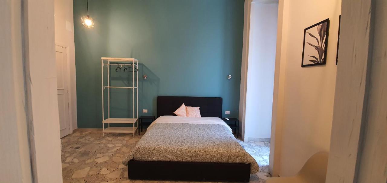 Sofia Rooms Napoli Bagian luar foto