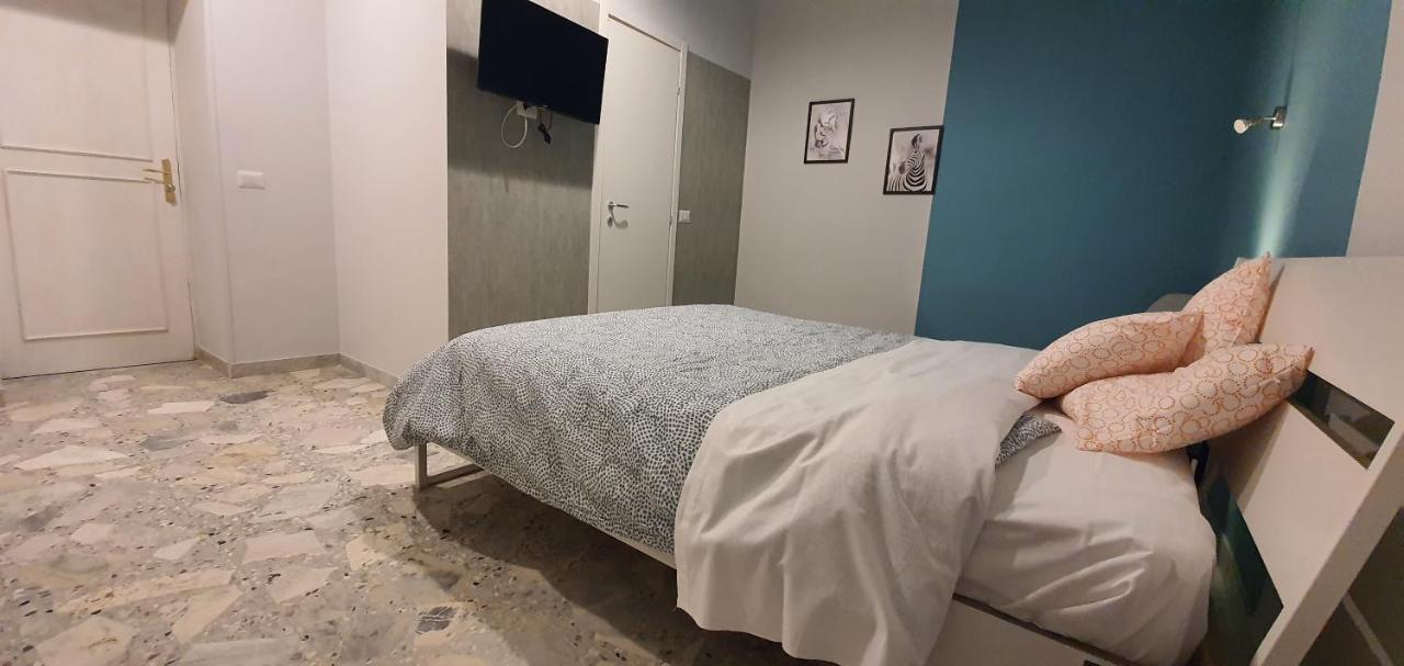 Sofia Rooms Napoli Bagian luar foto