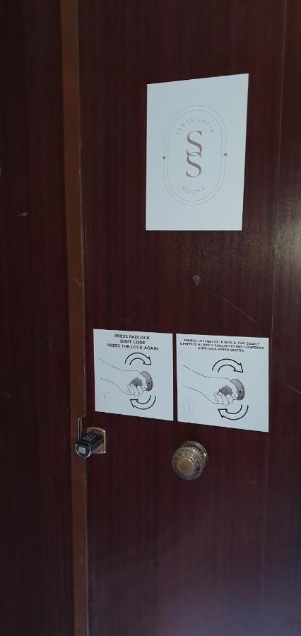 Sofia Rooms Napoli Bagian luar foto