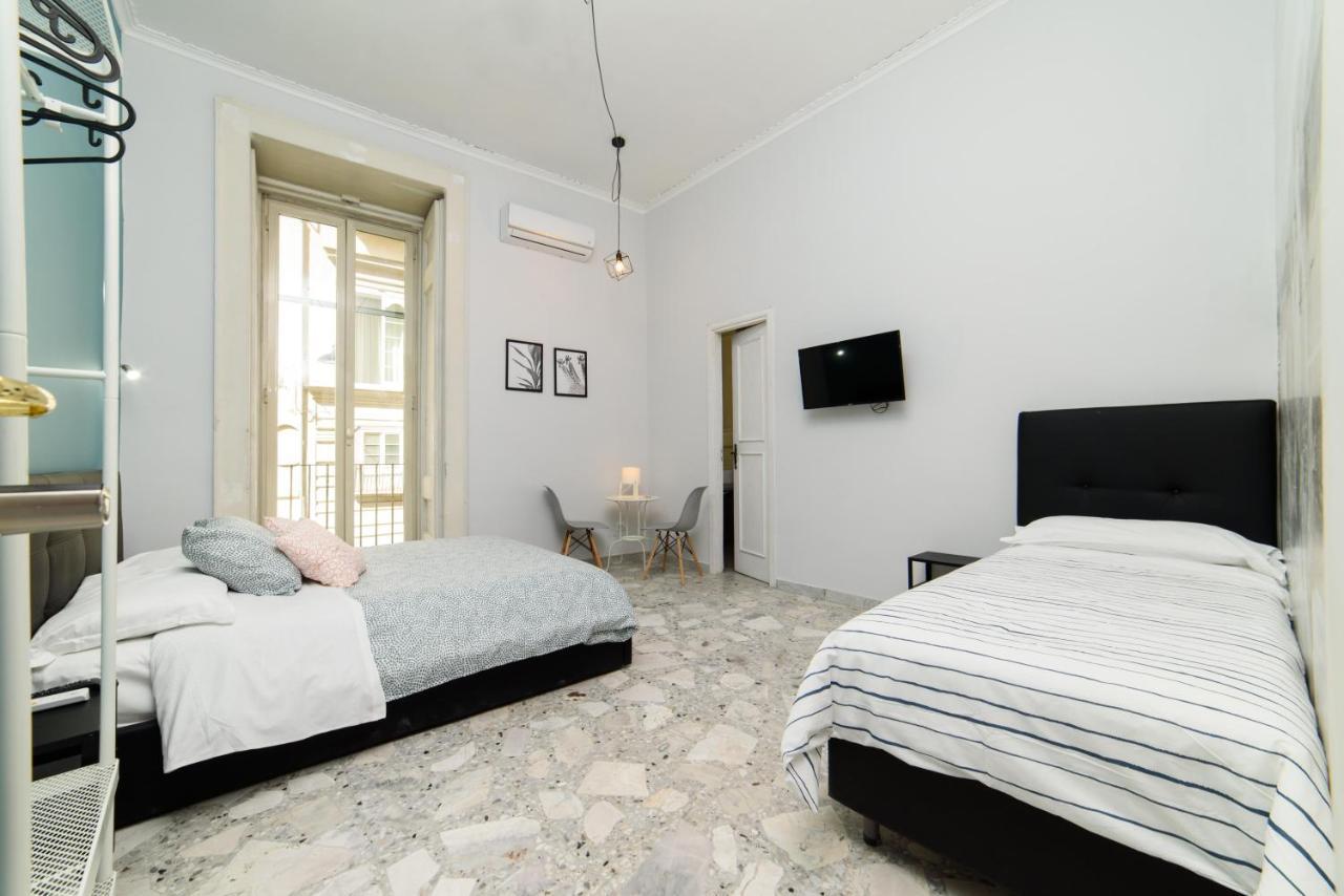 Sofia Rooms Napoli Bagian luar foto
